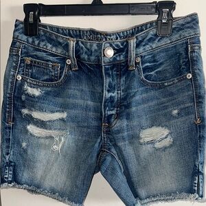 AMERICAN EAGLE OUTFITTERS Woman Bermuda Shorts Size 2 Distressed Blue Denim